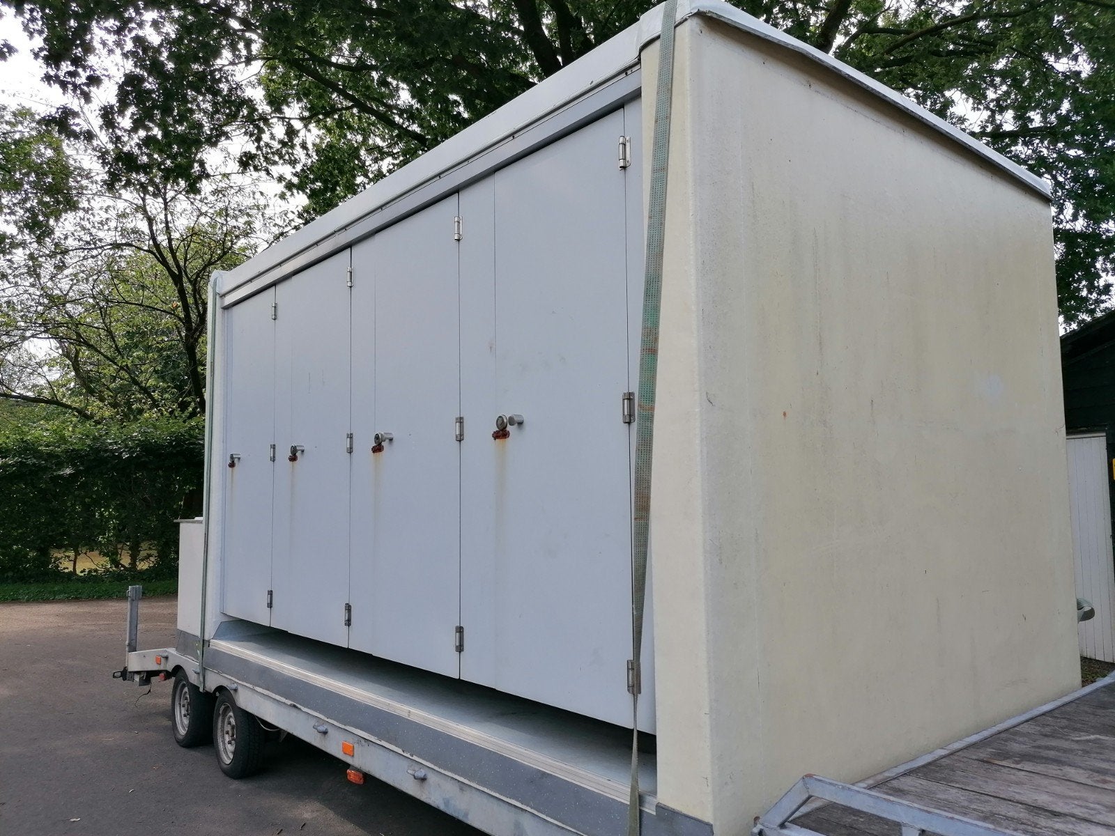 Sanitair voor camping, Ophalen, Toilet
