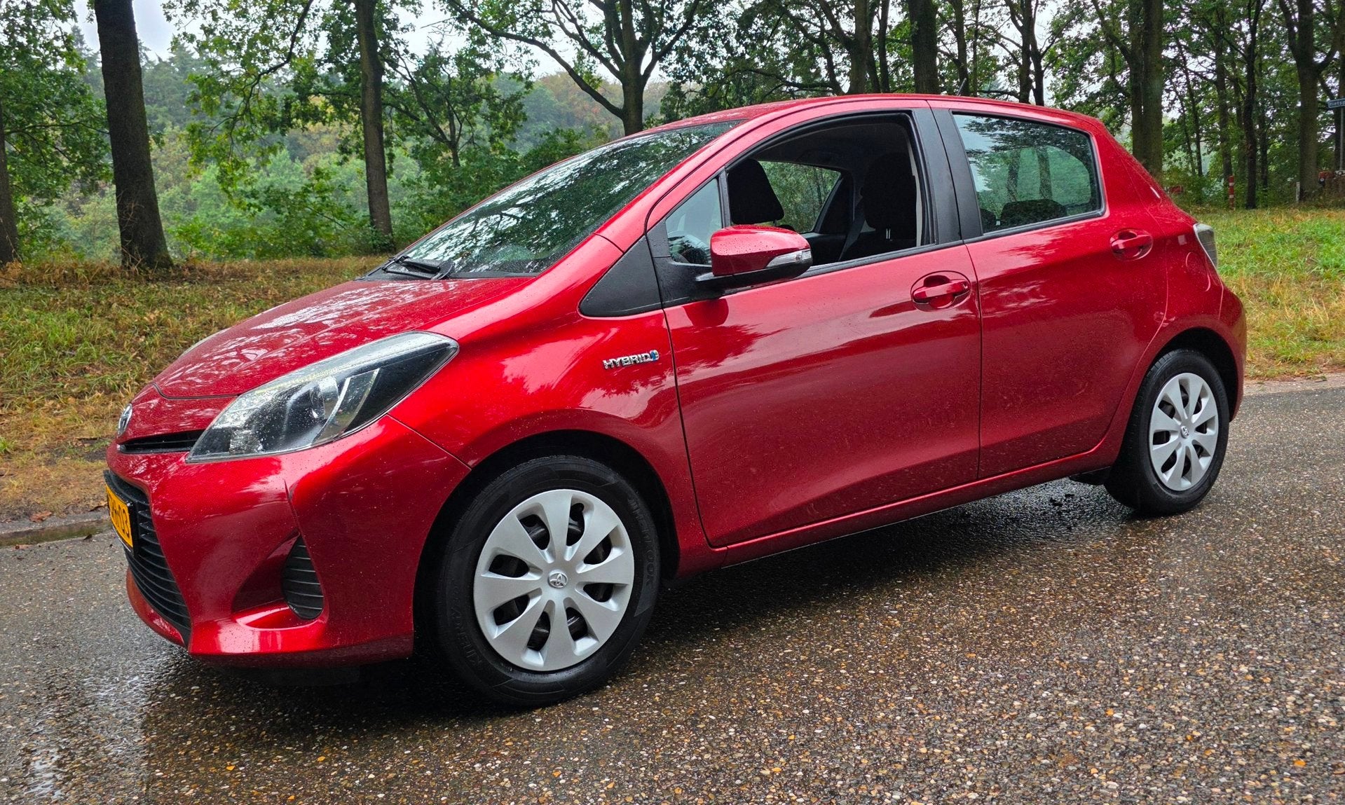 Toyota Yaris 1.5 Full Hybrid - NL Auto - 1e Eigenaar -, Euro 5, 1497 cc, Gebruikt, 49 €/maand