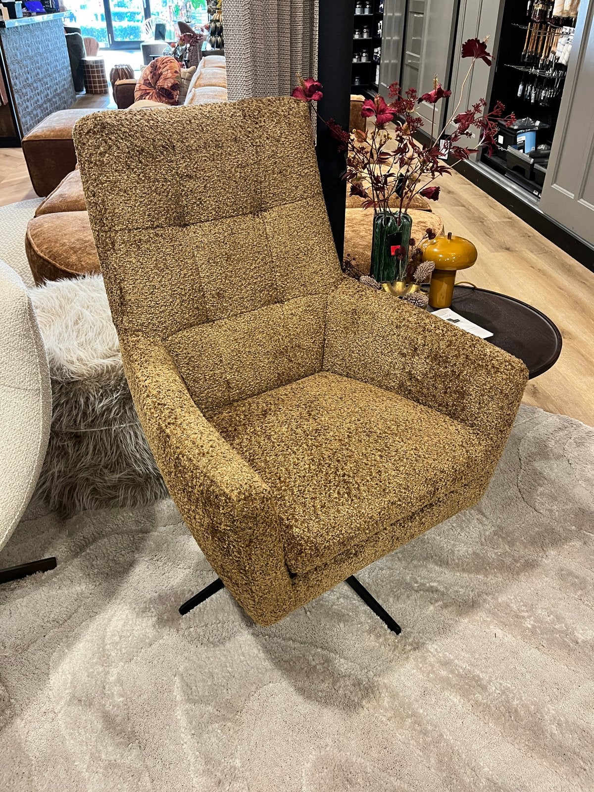 Sevn Dea Draai Fauteuil - Nieuwstaat, Goud Geel, Ophalen of Verzenden, Zo goed als nieuw, Stof, 75 tot 100 cm