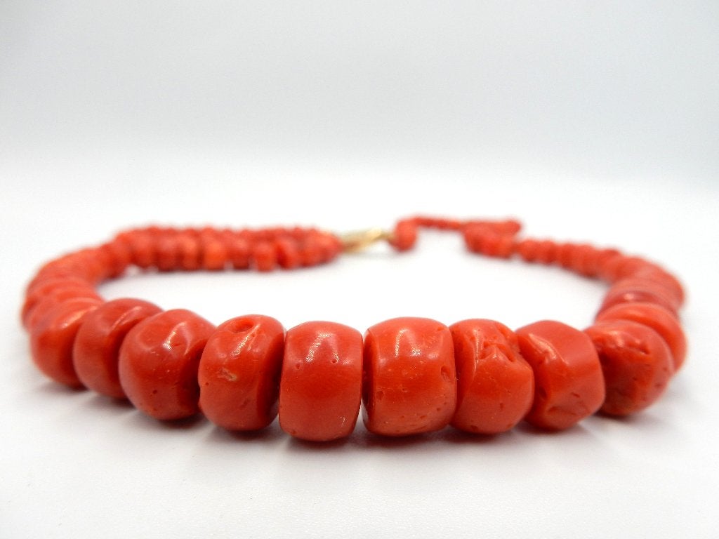 Collier van bloedkoralen met gouden slot, Sieraden, Tassen en Uiterlijk, Antieke sieraden, Verzenden, Goud, Ketting, Met edelsteen