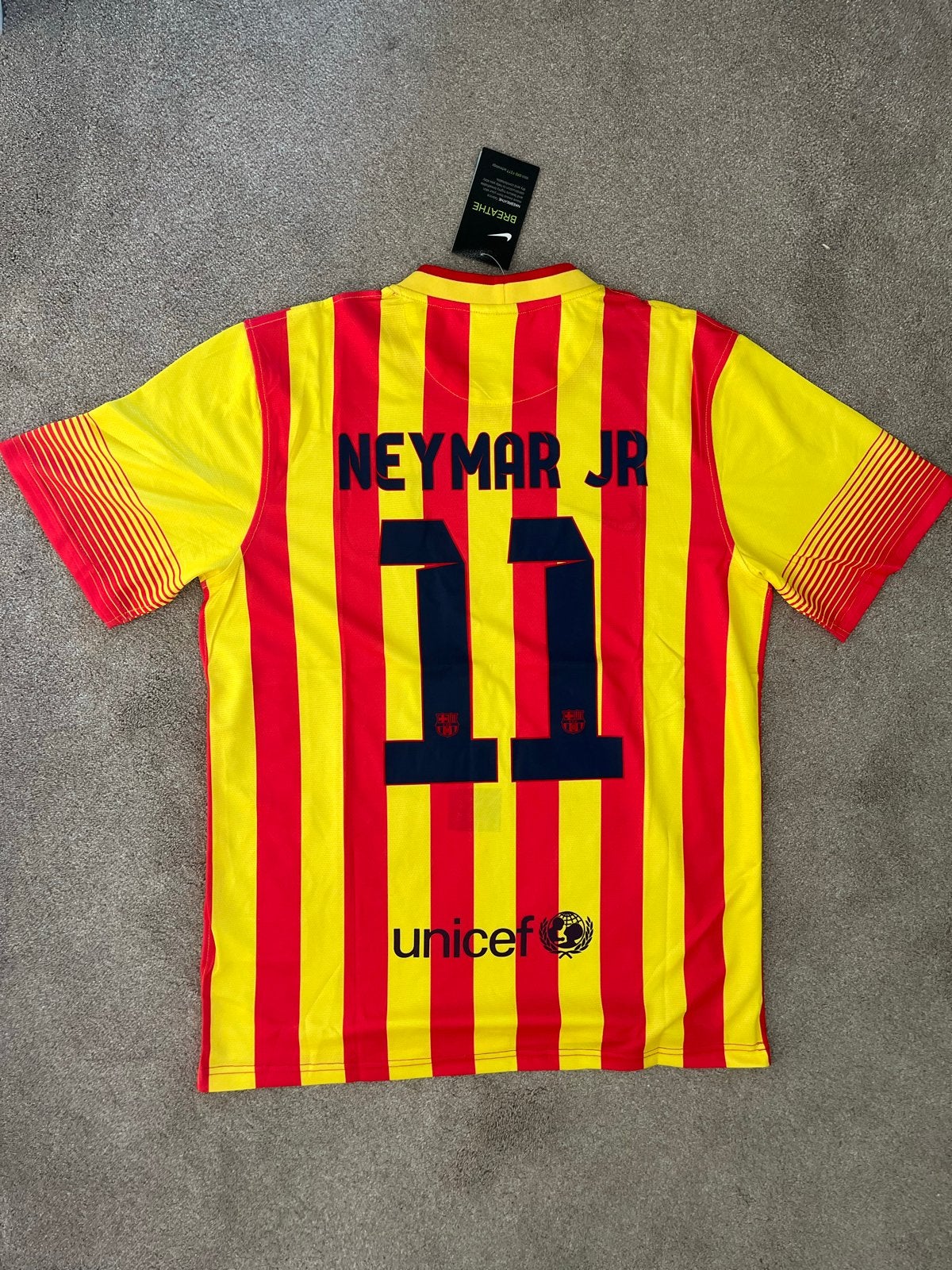 FC Barcelona Neymar Jr. uitshirt 2013-2014 - Maat M, Ophalen of Verzenden, Nieuw, Maat 48/50 (M), Meerkleurig