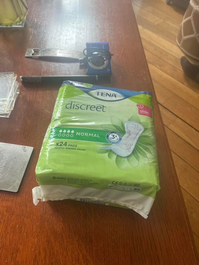 TENA Discreet Normal Inlegkruisjes - 24 stuks, Ophalen, Nieuw, Overige typen