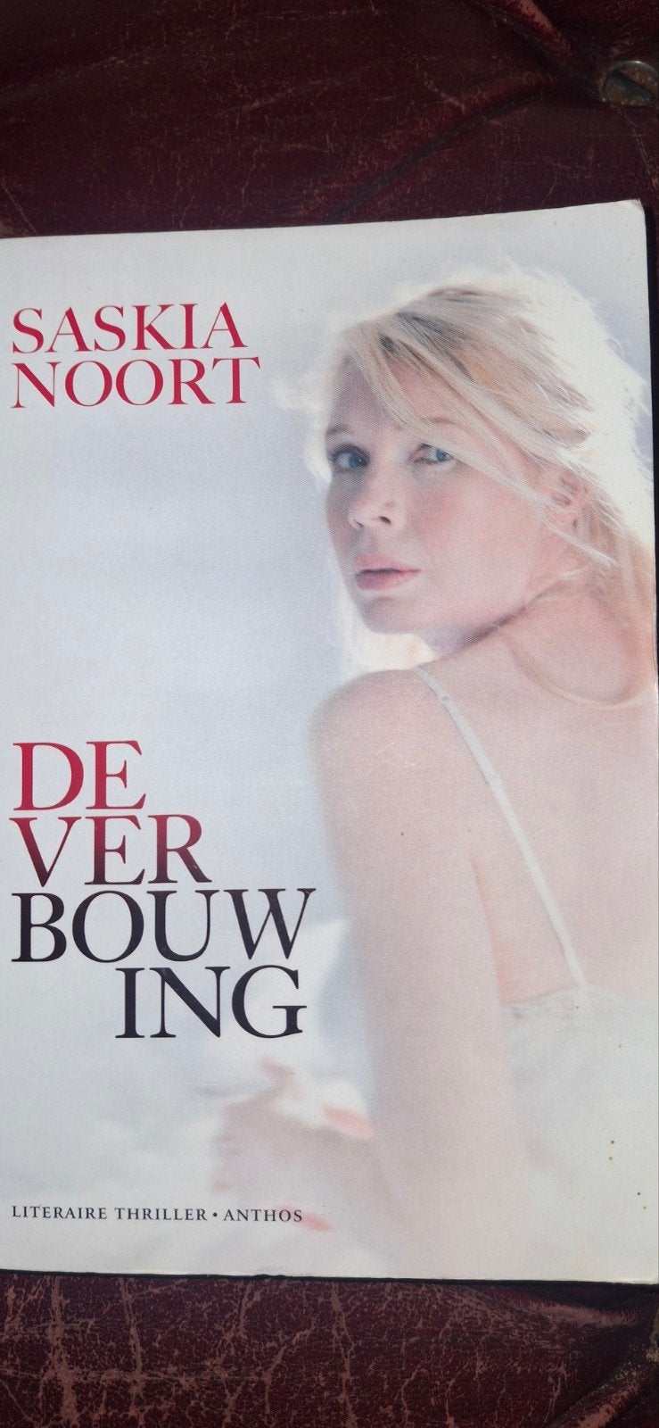 De Verbouwing - Saskia Noort (Literaire thriller), Ophalen of Verzenden, Gelezen, Saskia Noort