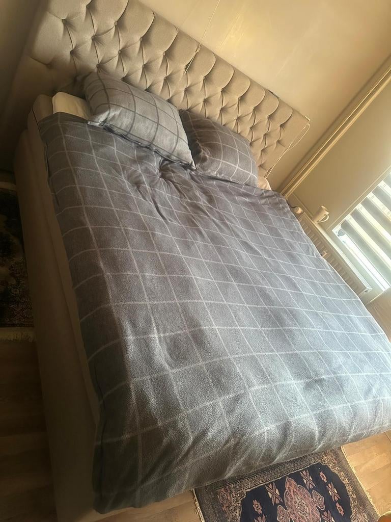 Kingsize Tweepersoonsbed 180x200 cm, Ophalen, Gebruikt, Beige, Tweepersoons