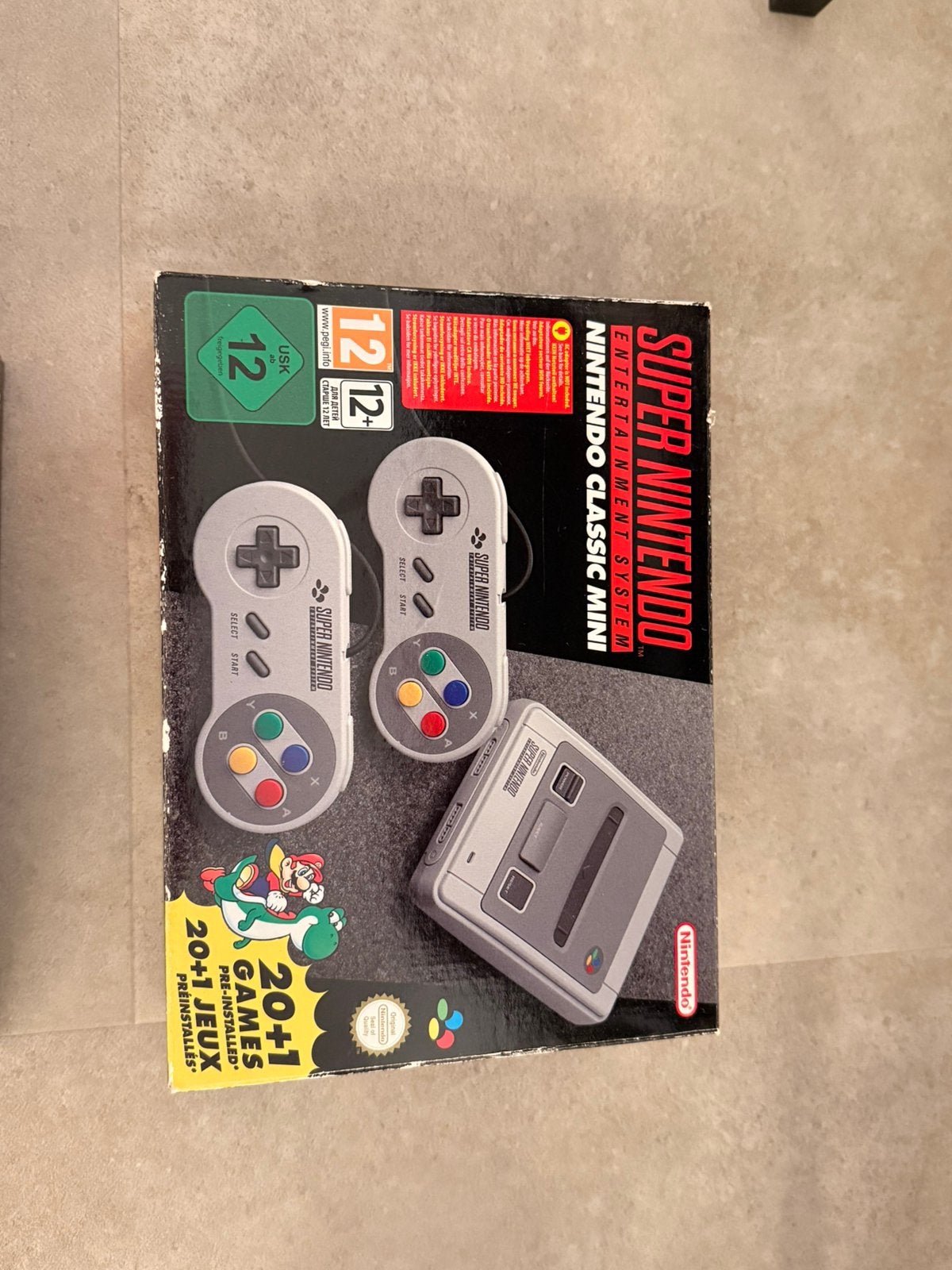 Nintendo SNES Classic Mini, Spelcomputers en Games, Ophalen of Verzenden, Zo goed als nieuw, Met 2 controllers