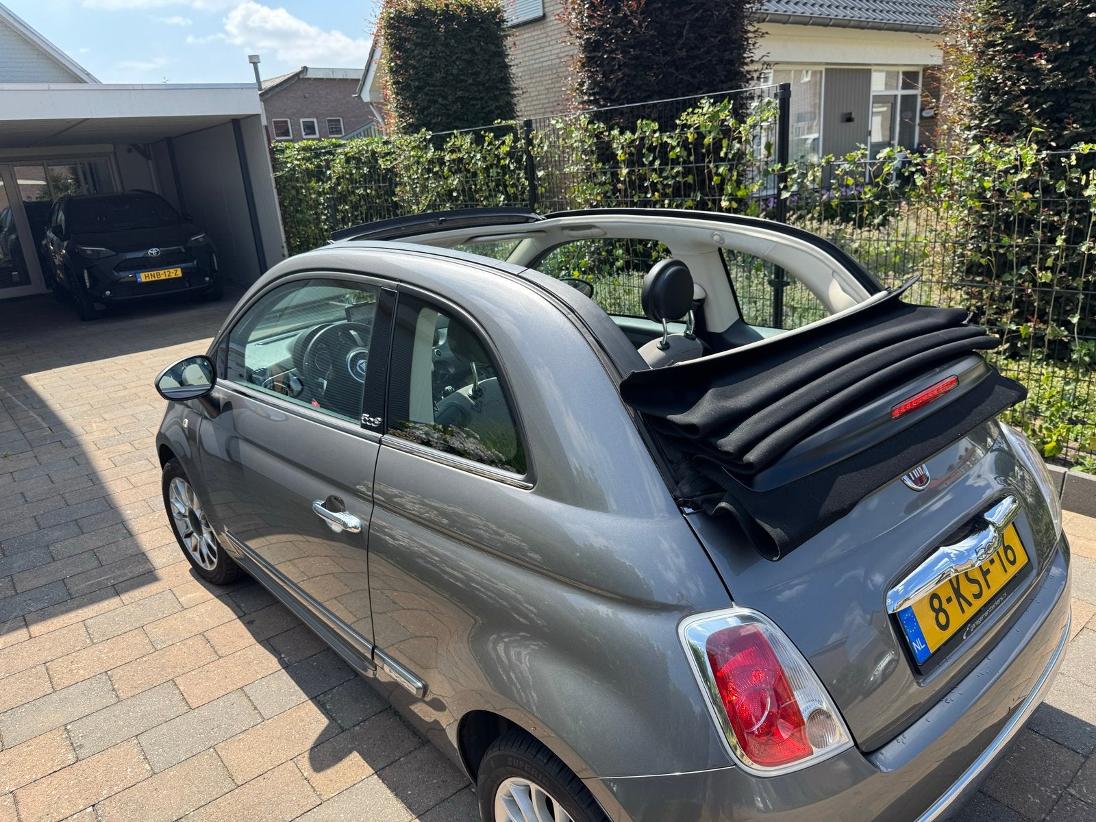 Fiat 500C 0.9 85pk Turbo Twinair 2013 Grijs, Auto's, Fiat, 31 €/maand, Metallic lak, Cabriolet, Origineel Nederlands