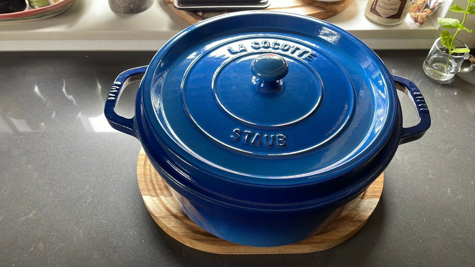Blauwe gietijzeren La Cocotte Staub 28, Ophalen, Gebruikt, Gietijzer