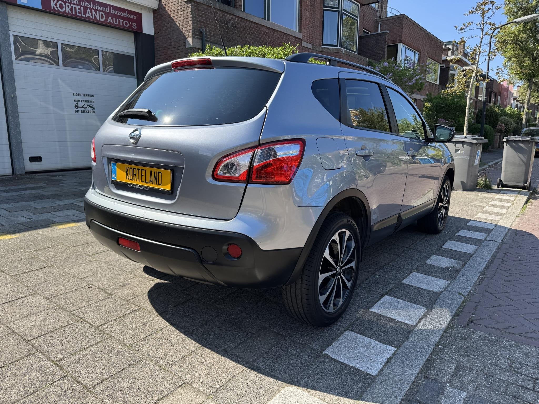Nissan Qashqai 1.6 Tech View NAVI 360 Camera Panoramadak Lee, Voorwielaandrijving, Gebruikt, 4 cilinders, Met garantie (alle)