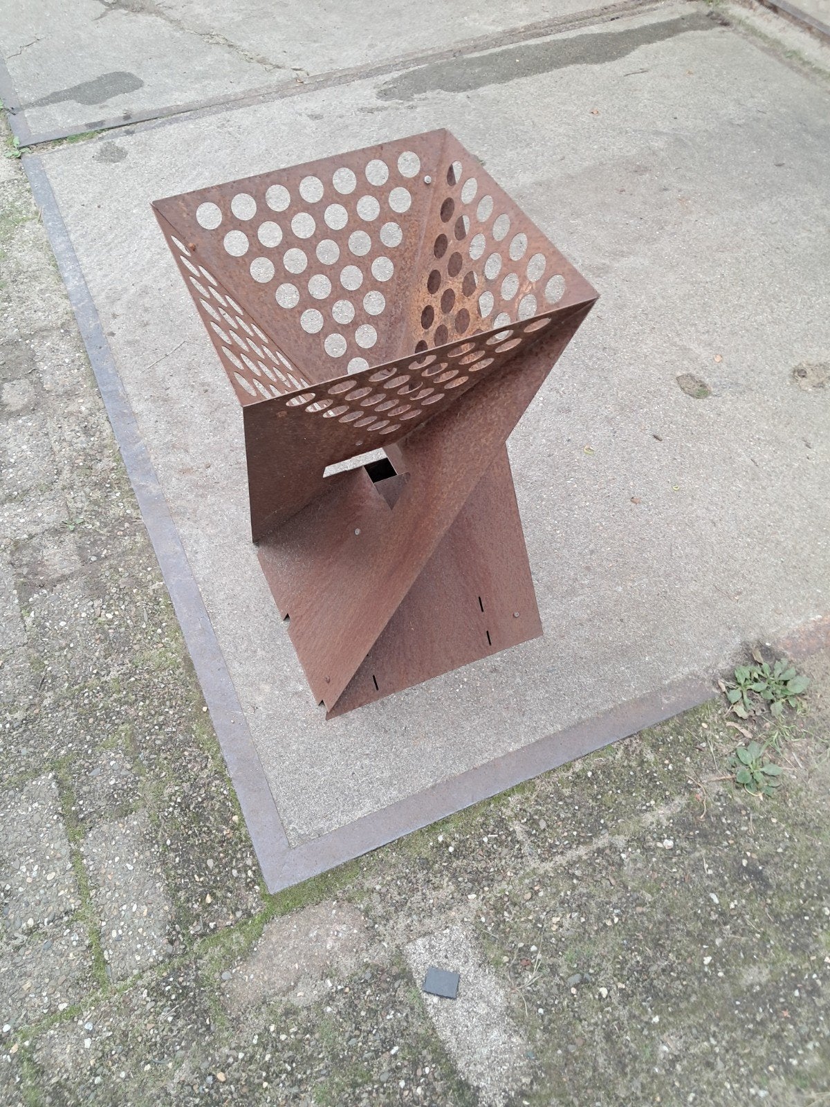 mooie  vuurkorf, Ophalen