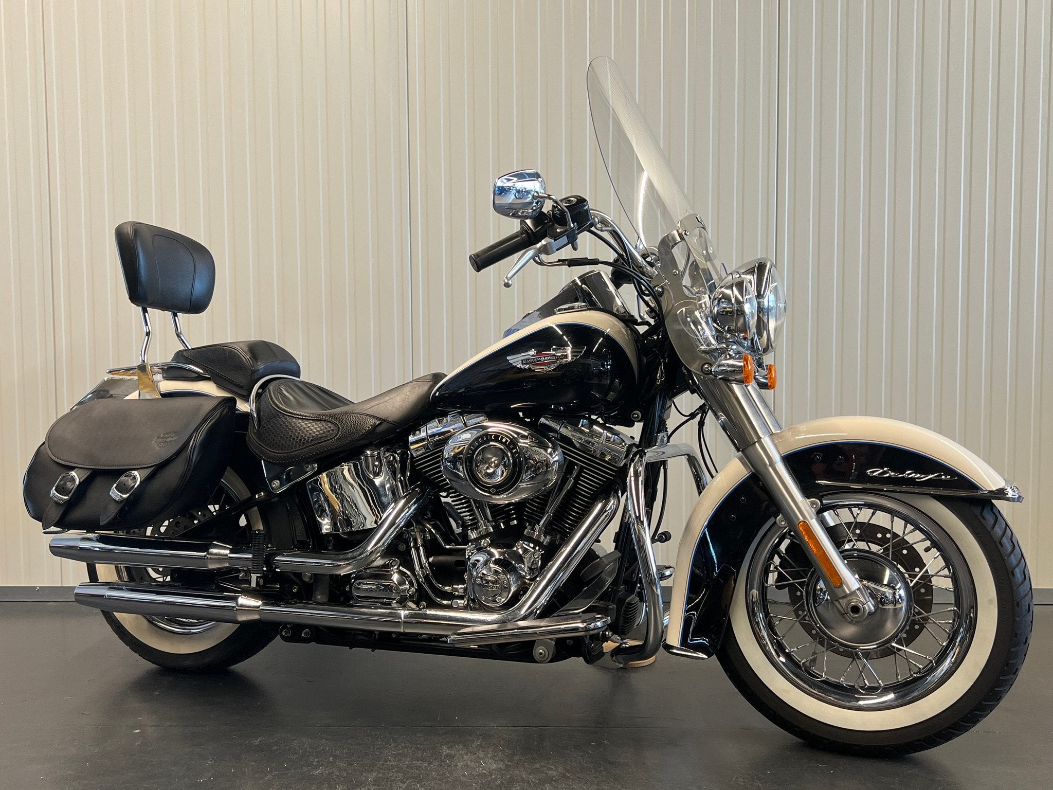 Harley-Davidson FLSTN SOFTAIL DELUXE CUST (bj 2012), Motoren, Motoren | Harley-Davidson, Chopper, Bedrijf, 1700 cc