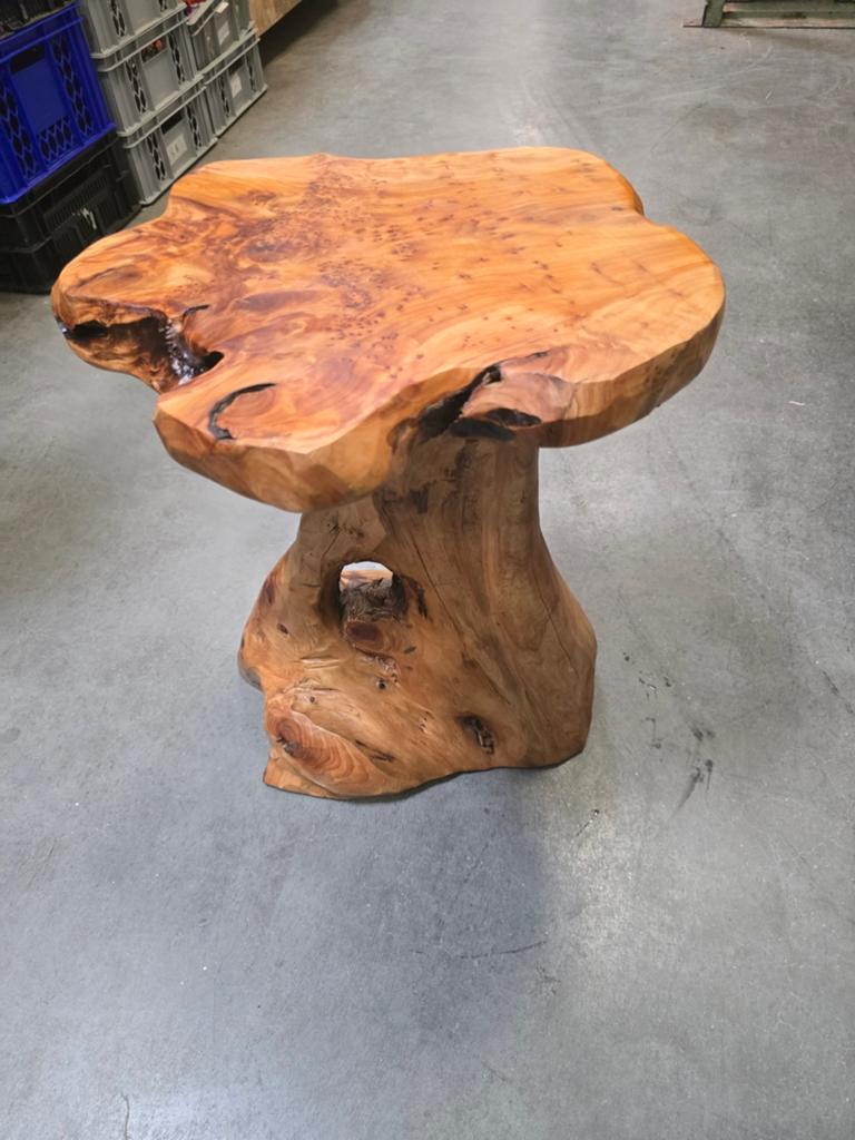 Grote Olijfhout Bijzettafel - Uniek Wortelhout Design, 45 tot 60 cm, Gebruikt, Rustiek, Organisch, Natuurlijk, Wortelhout, Overige vormen