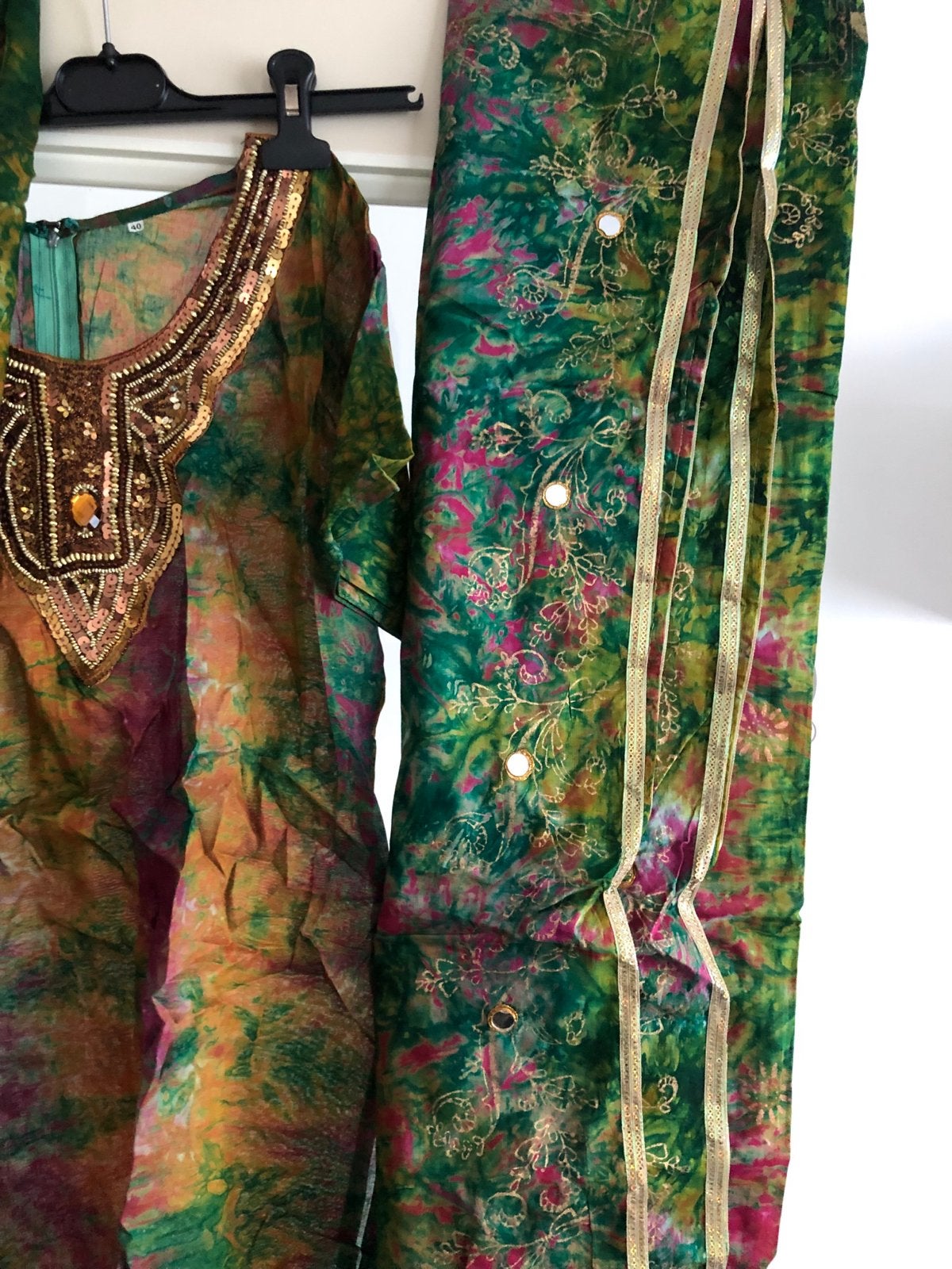 Bollywood Salwar Kameez met Pailletten Afwerking, Ophalen of Verzenden, Gedragen