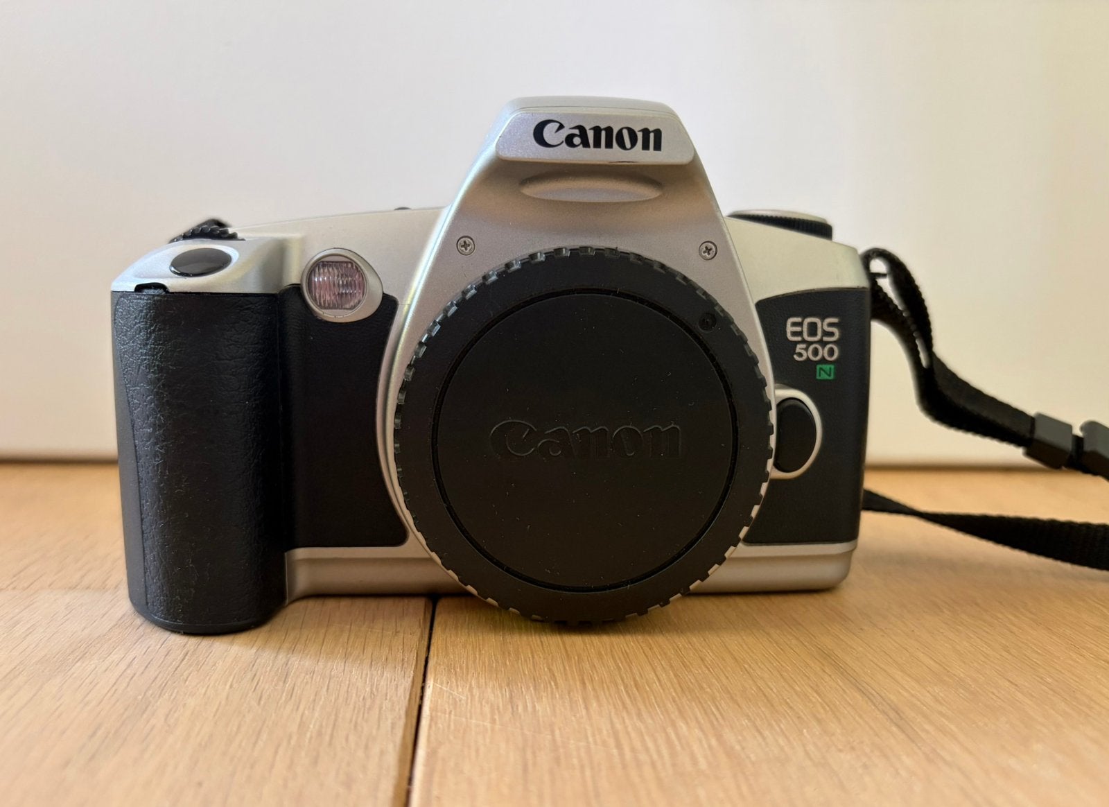 Canon EOS 500N spiegelreflexcamera - body zwart, Audio, Tv en Foto, Fotocamera's Analoog, Verzenden, Zo goed als nieuw, Spiegelreflex