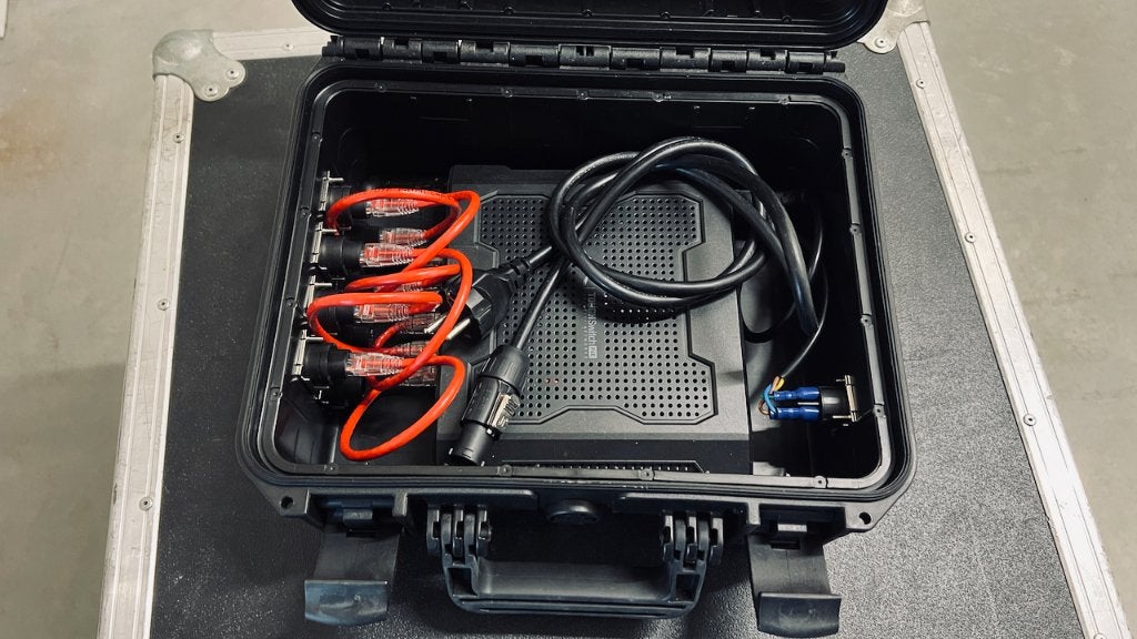 Ubiquiti TOUGHSwitch TS-8-PRO in flightcase, Computers en Software, Netwerk switches, Ophalen, Zo goed als nieuw