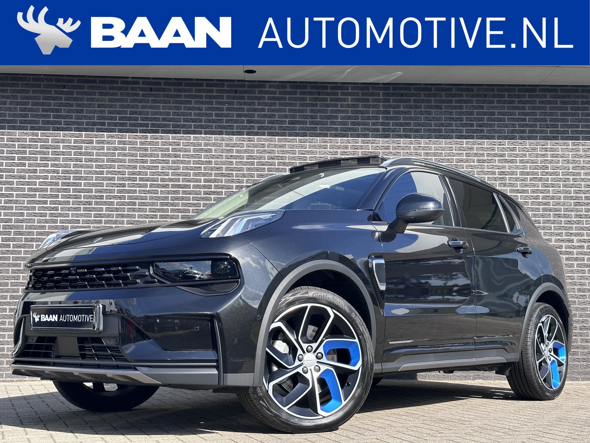 Lynk & Co 01 1.5 | Panoramadak | 360 Camera | Adaptive Cruis, Dealer onderhouden, Stof, Euro 6, Zwart