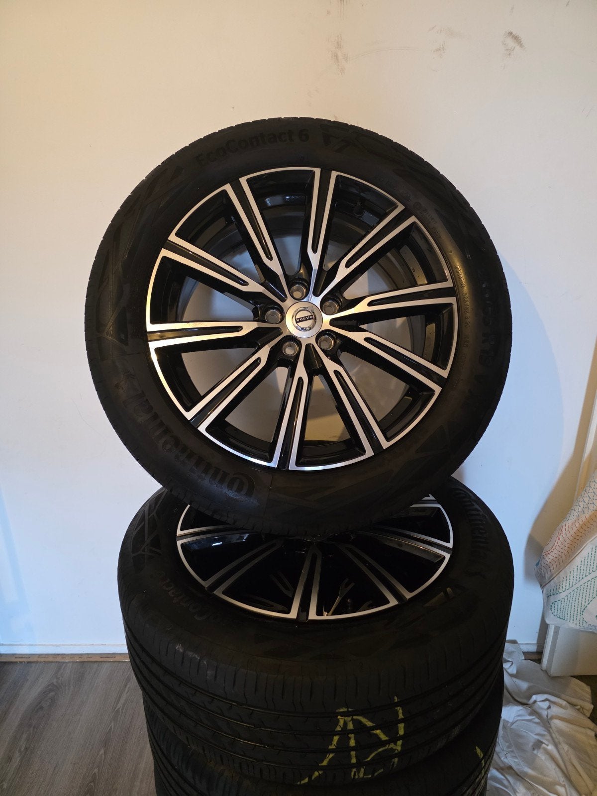 Volvo Velgen 19" met Continental All Season Banden, 19 inch, Gebruikt, Banden en Velgen, Ophalen of Verzenden