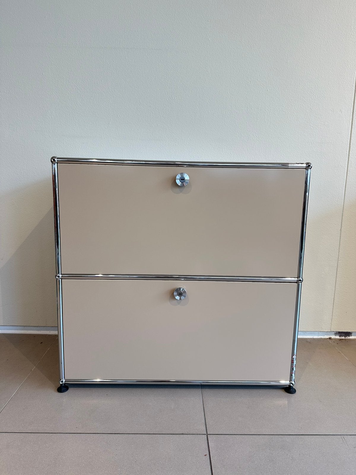 USM Haller Dressoir, Huis en Inrichting, Ophalen of Verzenden, Zo goed als nieuw, 25 tot 50 cm, 150 tot 200 cm