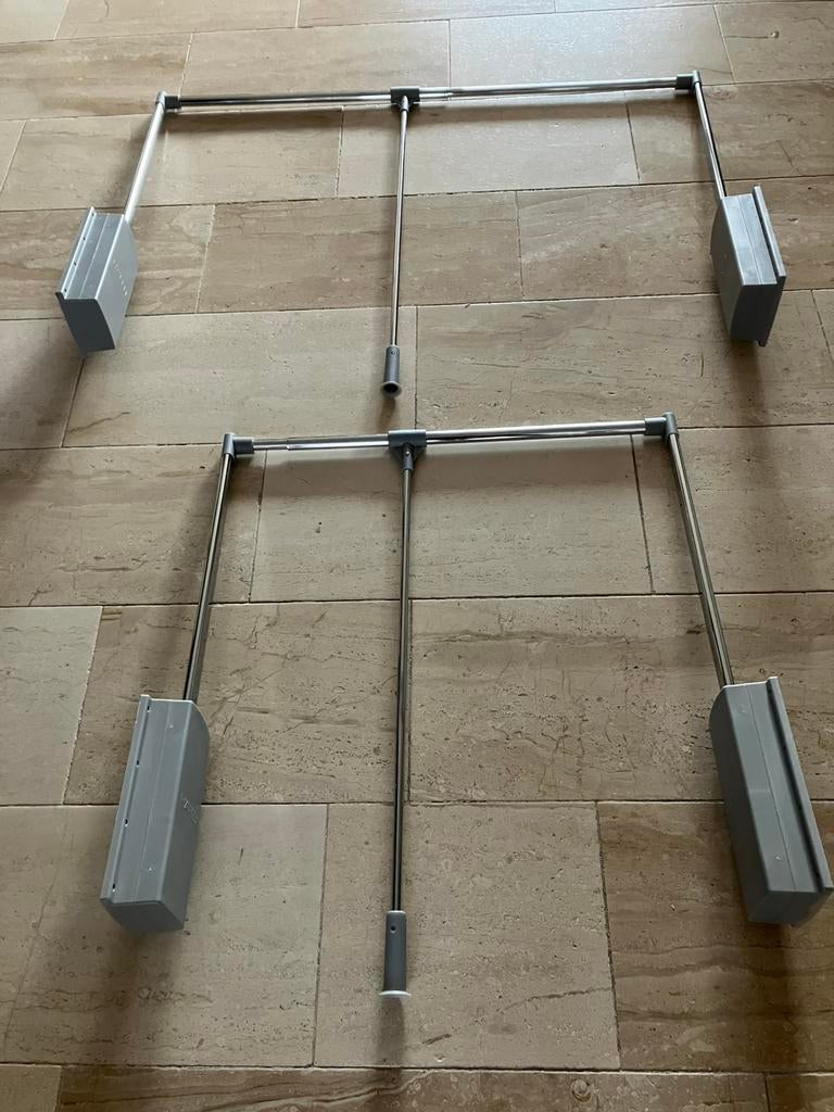 2x hafele garderobeliften/kledingrekken uitschuifbaar, Ophalen of Verzenden, Zo goed als nieuw, 100 tot 150 cm