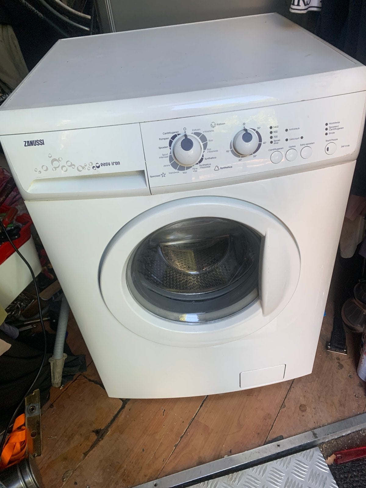 Wasmachine Zanussi, Ophalen, Zo goed als nieuw, 1200 tot 1600 toeren, 85 tot 90 cm