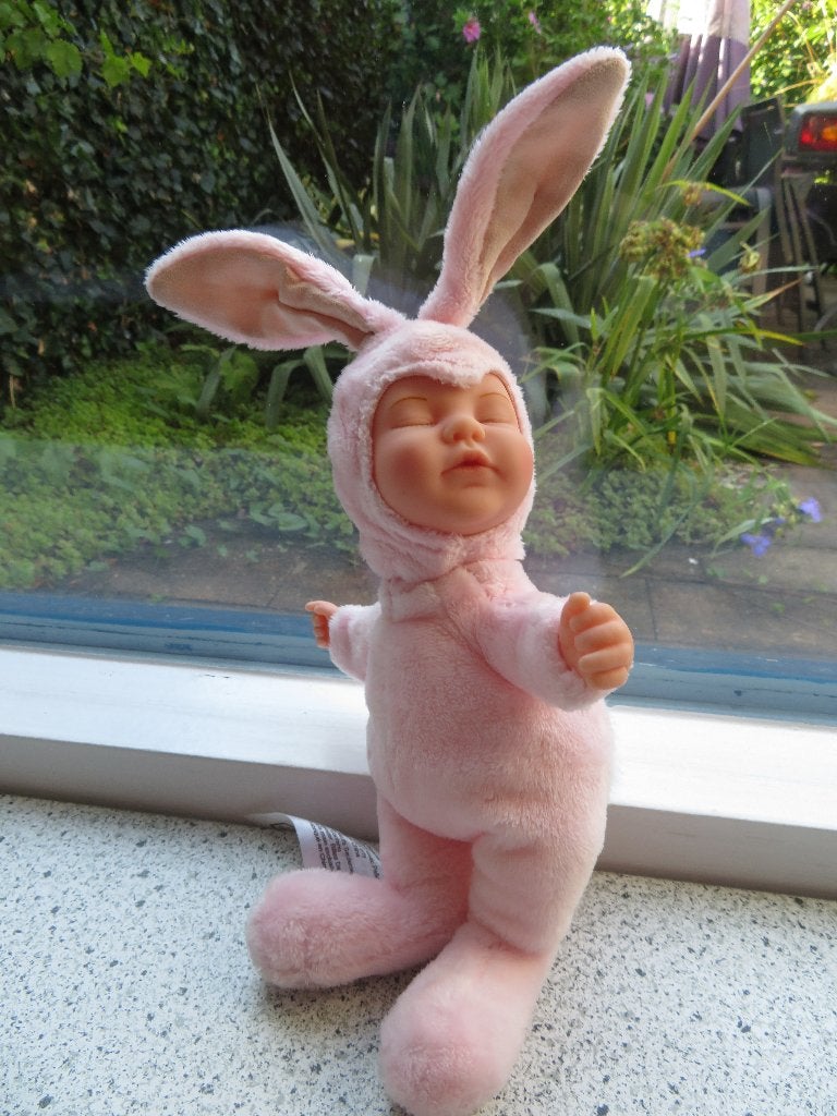 Anne Geddes pop zacht roze lijf konijnenpakje kunststof, Kinderen en Baby's, Ophalen of Verzenden, Zo goed als nieuw, Roze, Overige typen