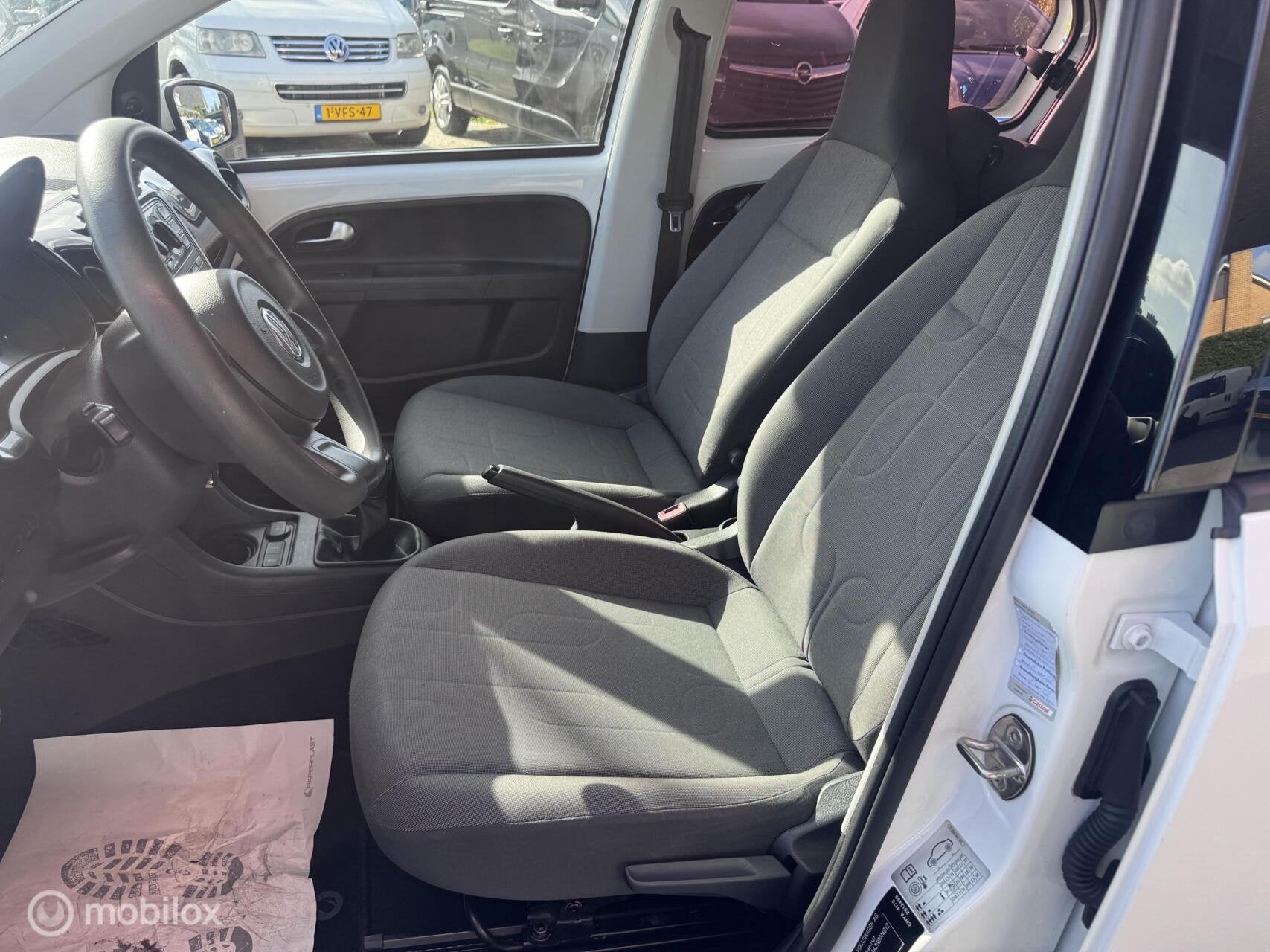 Foto 10 van Volkswagen Up! 1.0 move up! BlueMotion