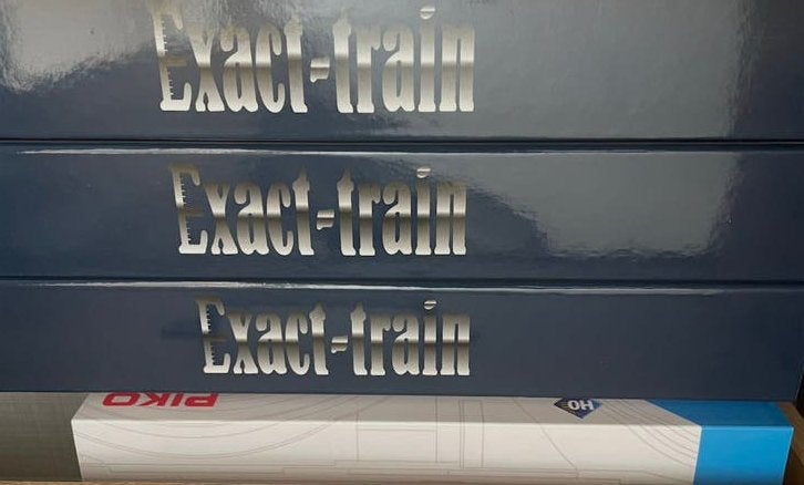 Piko NS Traxx 186 006 met 3 Exact train rijtuigen, Treinset, Nieuw, NS, Piko