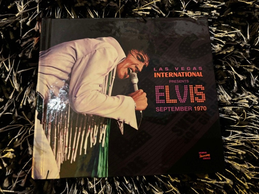 Elvis 2CD set - International September 1970 (MRS), Cd's en Dvd's, Verzenden, Zo goed als nieuw, Rock-'n-roll