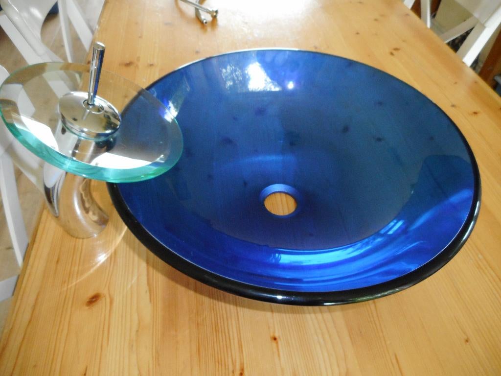Oceaanblauwe Glazen Kom met unieke glazen watervalkraan, Sanitaironline, Rolisa25@gmail.com, Nieuw, Ophalen of Verzenden