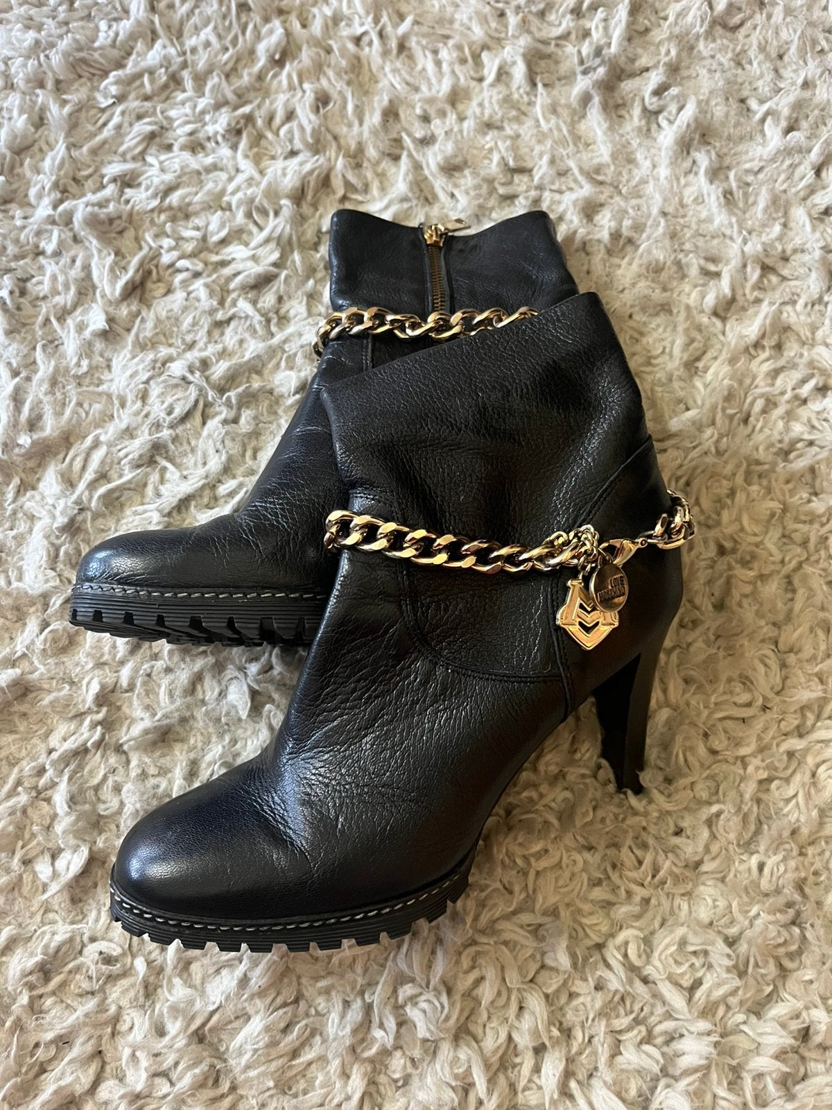Moschino laarsjes, Ophalen of Verzenden, Zo goed als nieuw, Zwart