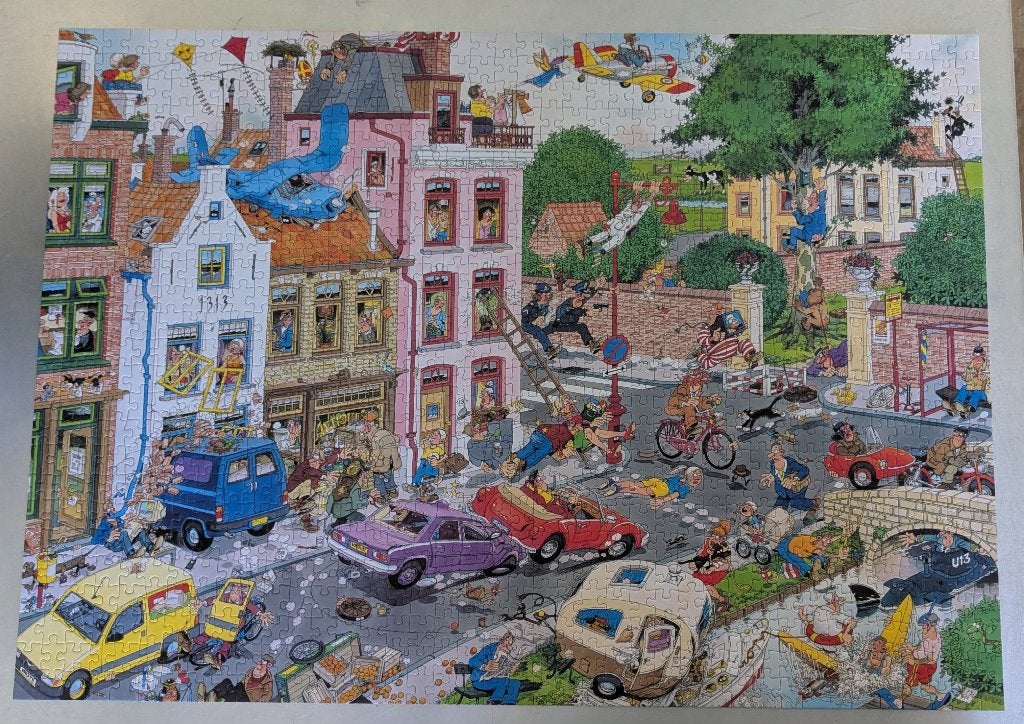 Puzzel Jan van Haasteren - Vrijdag de 13de - 1000 stukjes, Ophalen of Verzenden, 500 t/m 1500 stukjes, Zo goed als nieuw, Legpuzzel