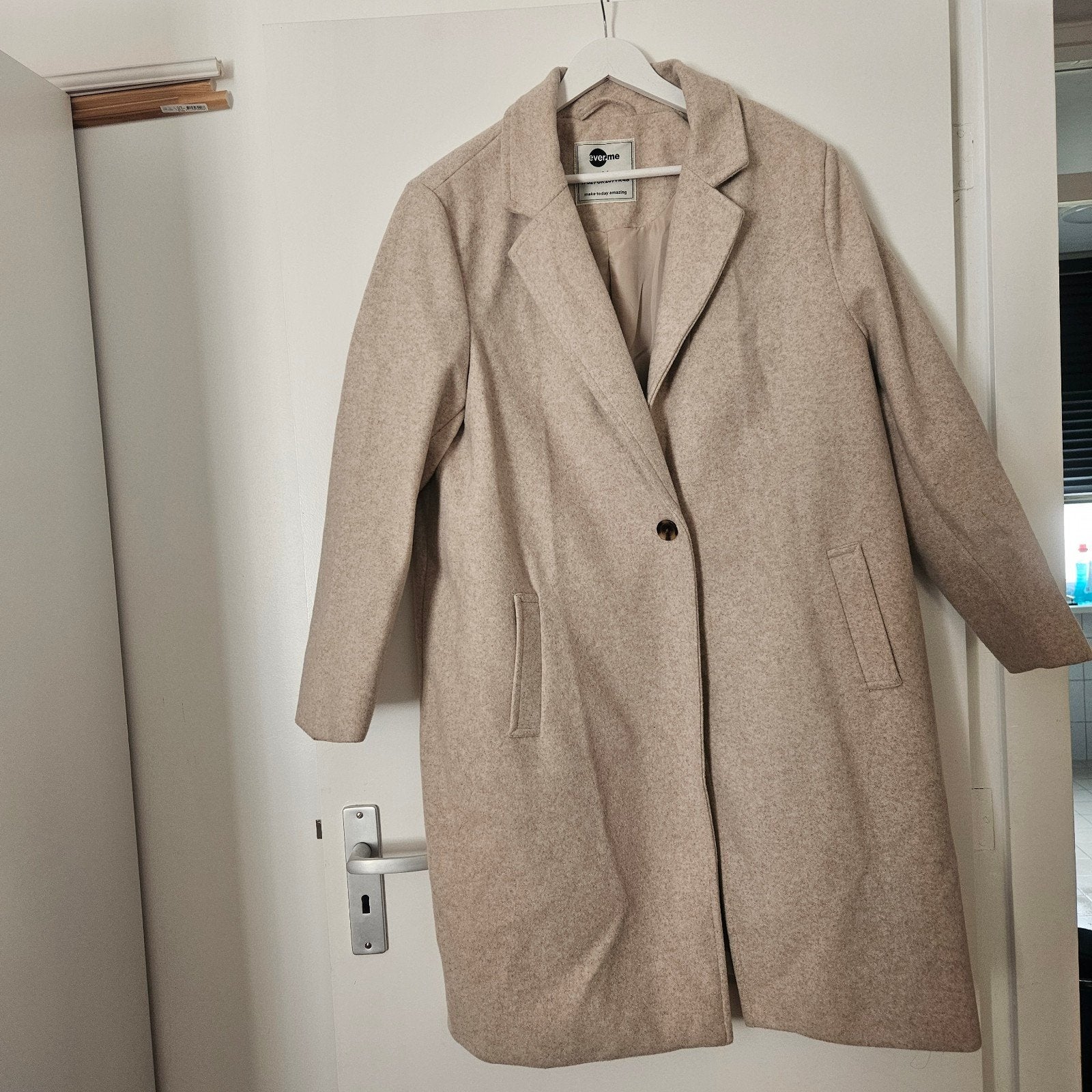 Beige manteljas van Everme, maat 46, Beige, Maat 46/48 (XL) of groter, Ophalen of Verzenden, Zo goed als nieuw