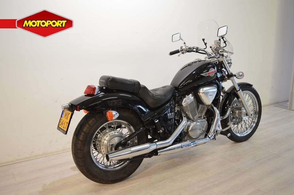 Honda VT 600 C SHADOW (bj 1994), Motoren, Wijngaardveld 1
9300  AALST, BE, Chopper, Gebruikt, Mc.benelux@honda-eu.com