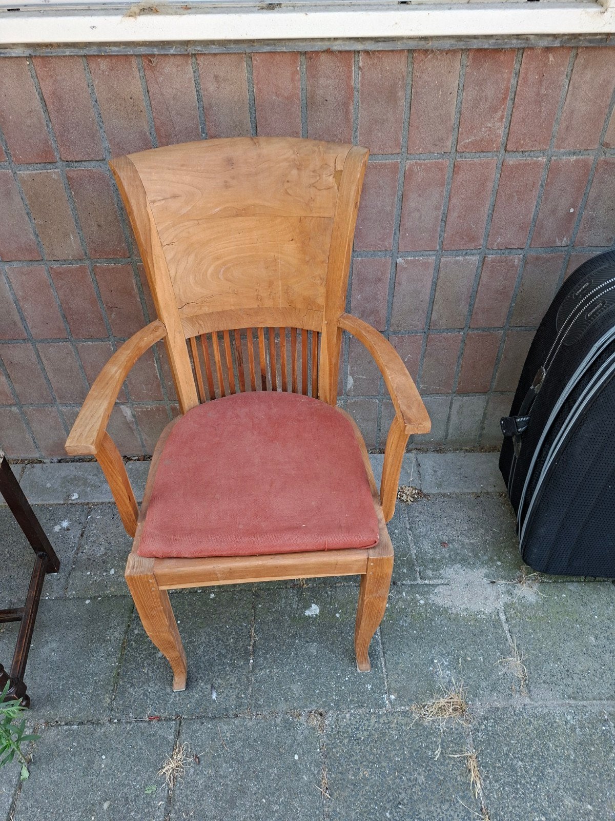 Vintage houten stoel met armleuningen en kussen, Antiek en Kunst, Ophalen of Verzenden