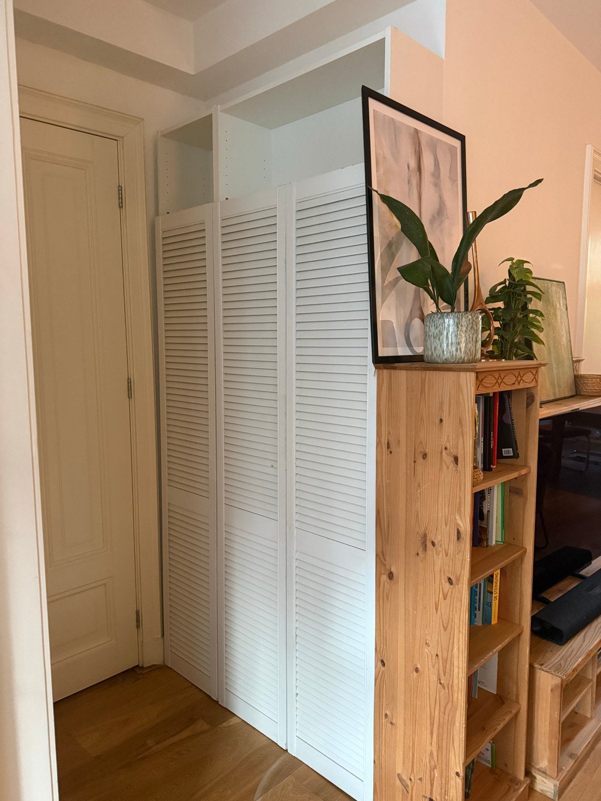 Gratis IKEA kast wit 236x120x26 cm - Ophalen Adam Oud West, Huis en Inrichting, Kasten | Kledingkasten, Ophalen, Gebruikt, 100 tot 150 cm