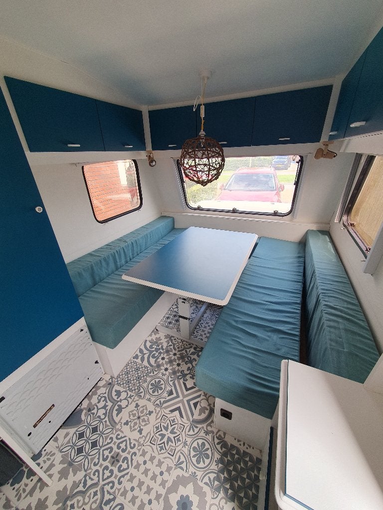 CARAVALAIR BAMBA 330 EK CARAVAN, Standaardzit, Tot en met 2, Dwarsbed, Particulier