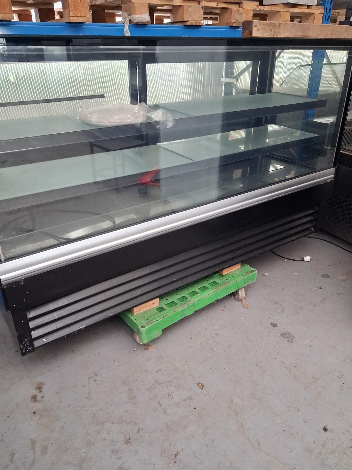 Gekoelde Vitrine - Perfect voor Horeca en Winkels, Ophalen of Verzenden, Gebruikt, Koelen en Vriezen