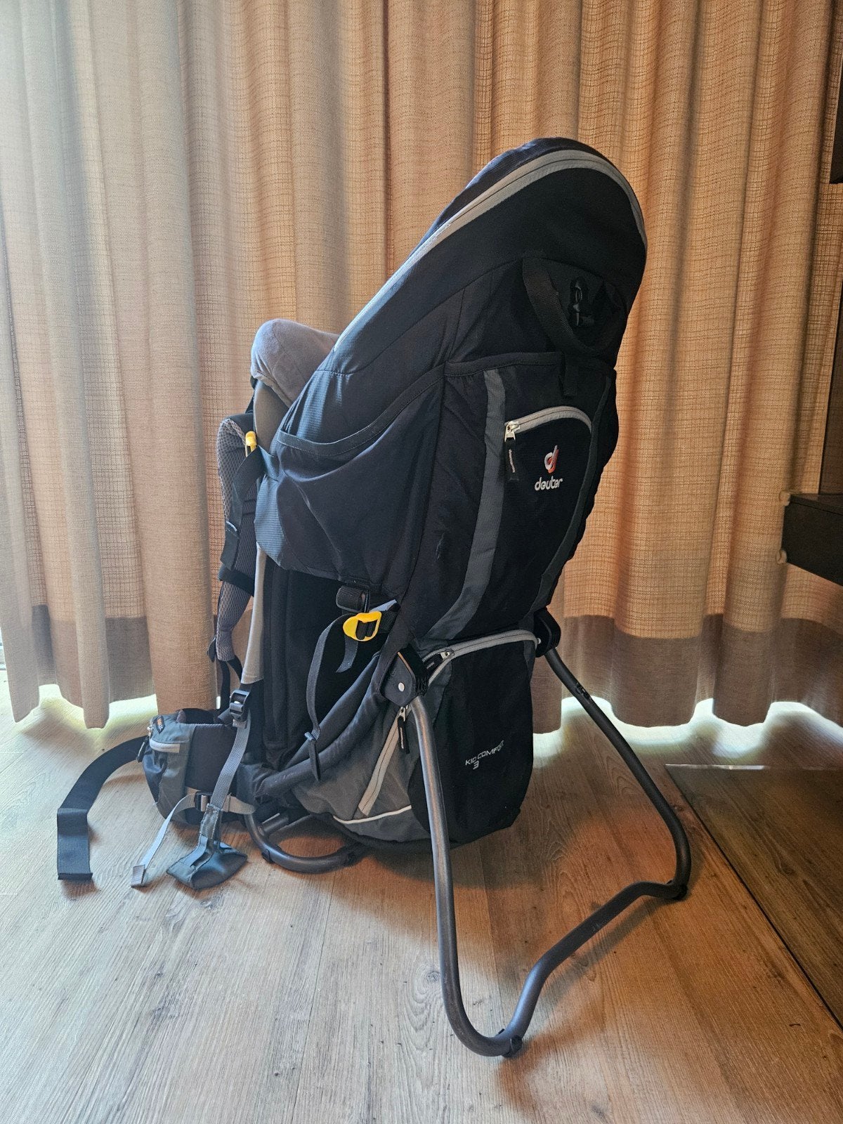 Deuter Kid Comfort 3 draagzak met zonnekap, Kinderen en Baby's, Babydragers en Draagdoeken, Duitsland, Ophalen of Verzenden, Zo goed als nieuw