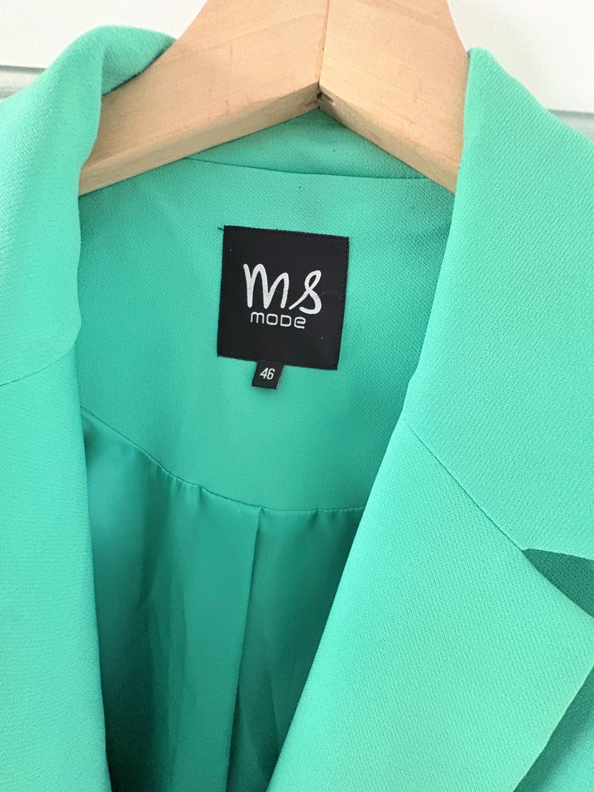 Groene blazer M&S maat 46., Maat 46/48 (XL) of groter, Ophalen of Verzenden, Zo goed als nieuw, Jasje