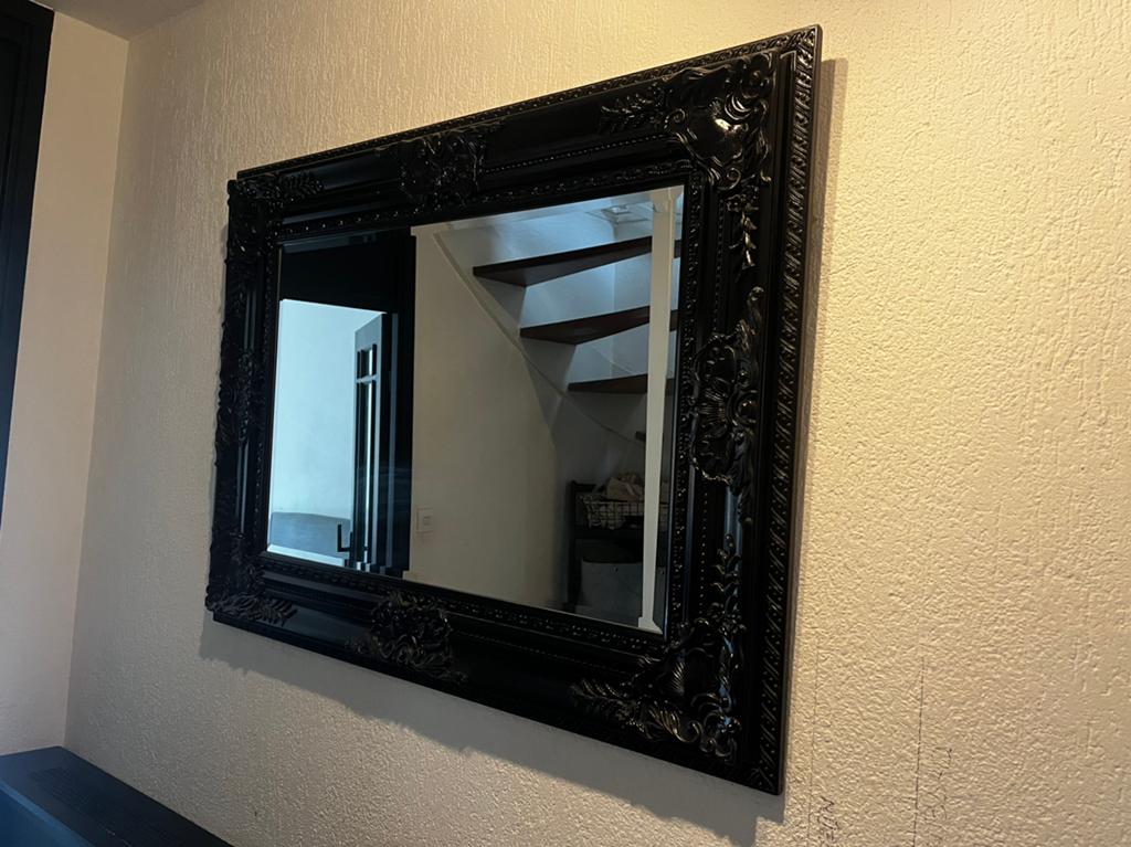 Zware brocante zwarte spiegel, Huis en Inrichting, Woonaccessoires | Spiegels, Ophalen, Gebruikt, 100 tot 125 cm, Minder dan 100 cm