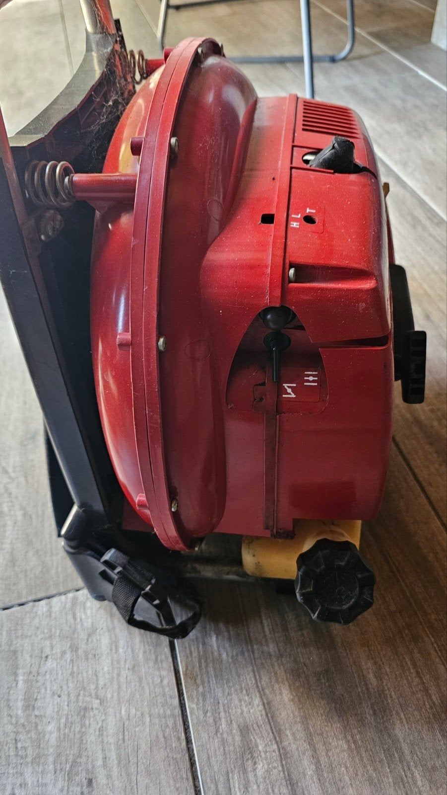 Solo 470 Bladblazer - Trekkoord defect, werkt verder goed, Benzine, Gebruikt, Ruggedragen, Ophalen of Verzenden