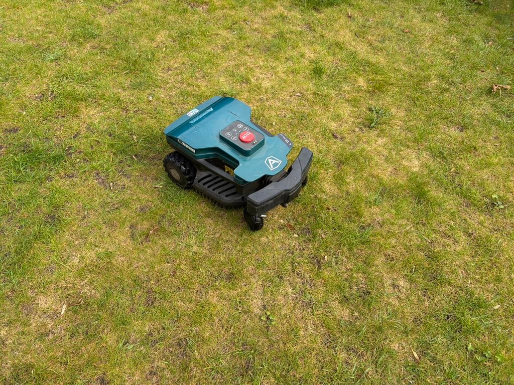Tekoop robotmaaier ambrogio l15 de luxe, Tuin en Terras, Ophalen of Verzenden, Zo goed als nieuw, Minder dan 30 cm