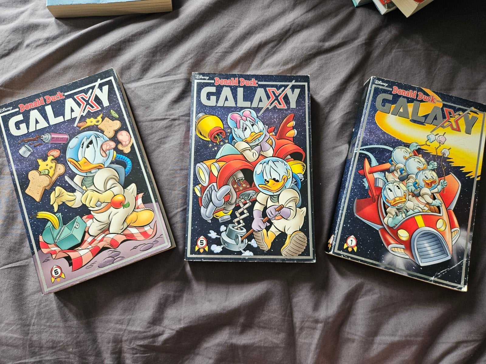 Donald Duck Galaxy Pocket 1, 5 en 6, Boeken, Meerdere stripboeken, Ophalen of Verzenden, Zo goed als nieuw