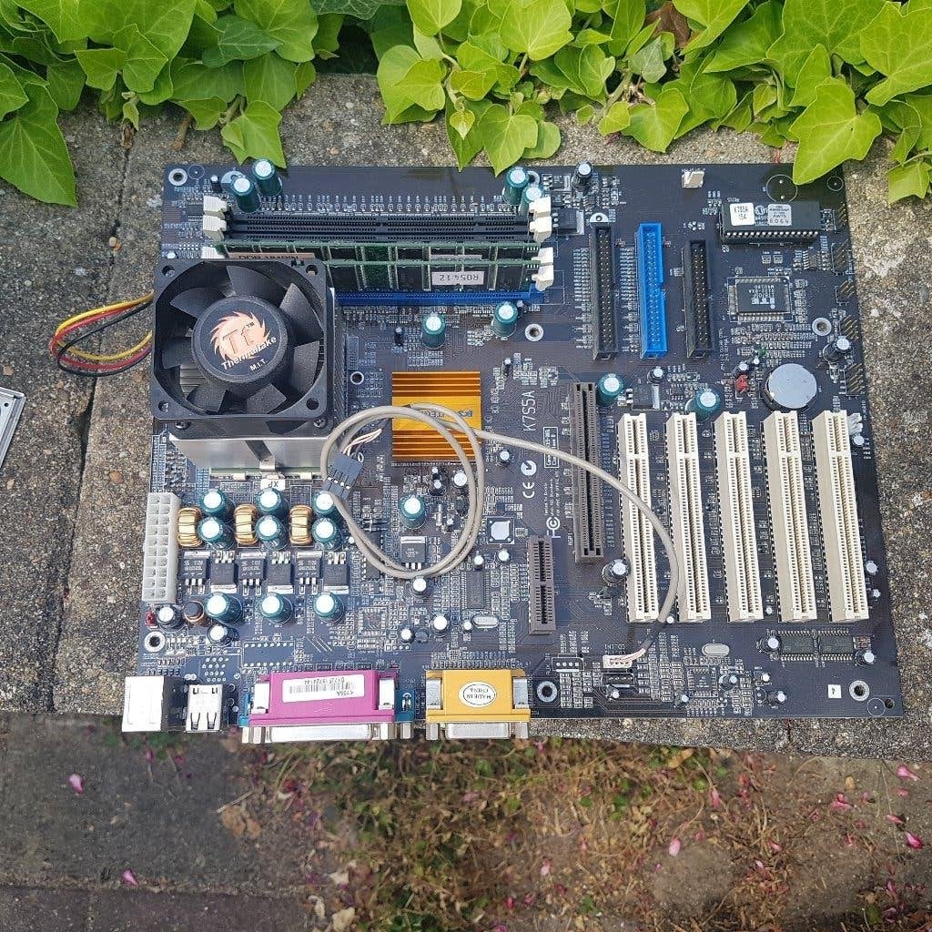 Vintage ECS K7S5A Socket A Moederbord – SiS735 Chipset, Computers en Software, Moederborden, Gebruikt, Overige typen, Ophalen of Verzenden
