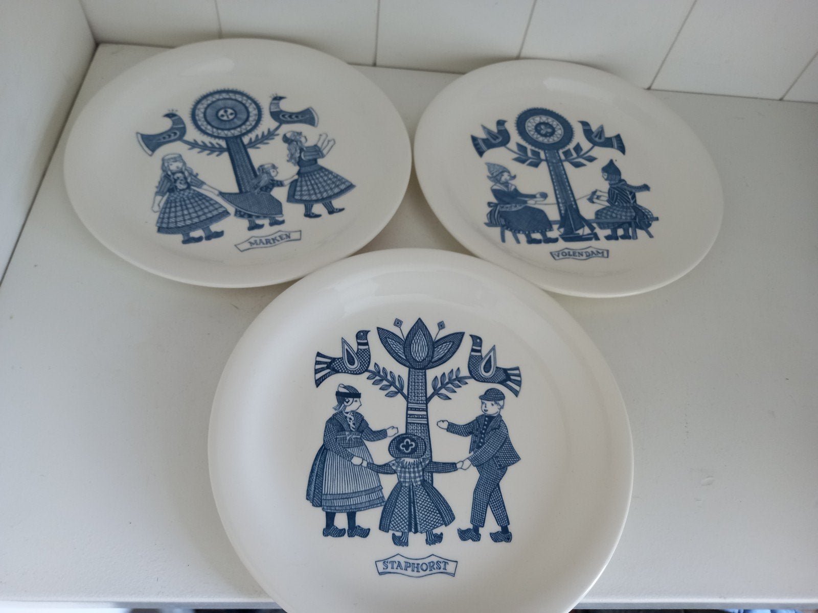 Vintage klederdracht bordjes Royal Sfinx  Nutroma, Ophalen of Verzenden