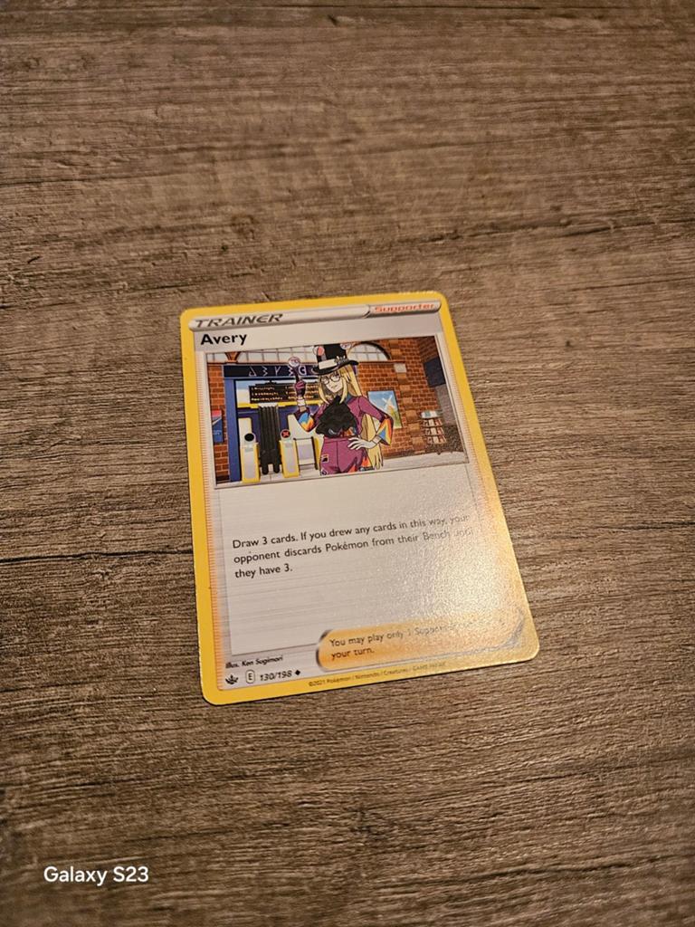 Trainer avery pokemon kaart, Ophalen of Verzenden, Gebruikt, Losse kaart