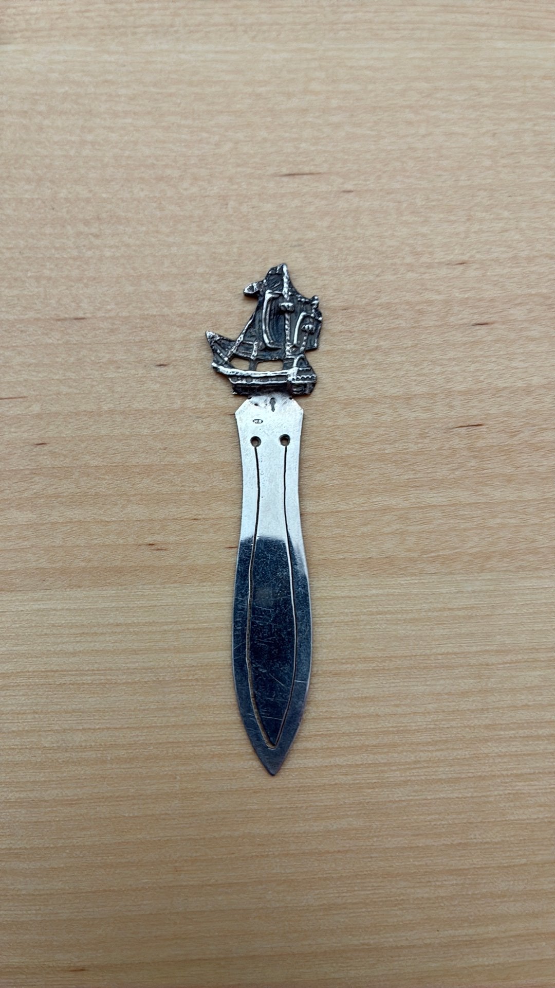 Zilver boekenlegger met keurmerkjes, Ophalen of Verzenden, Gebruikt