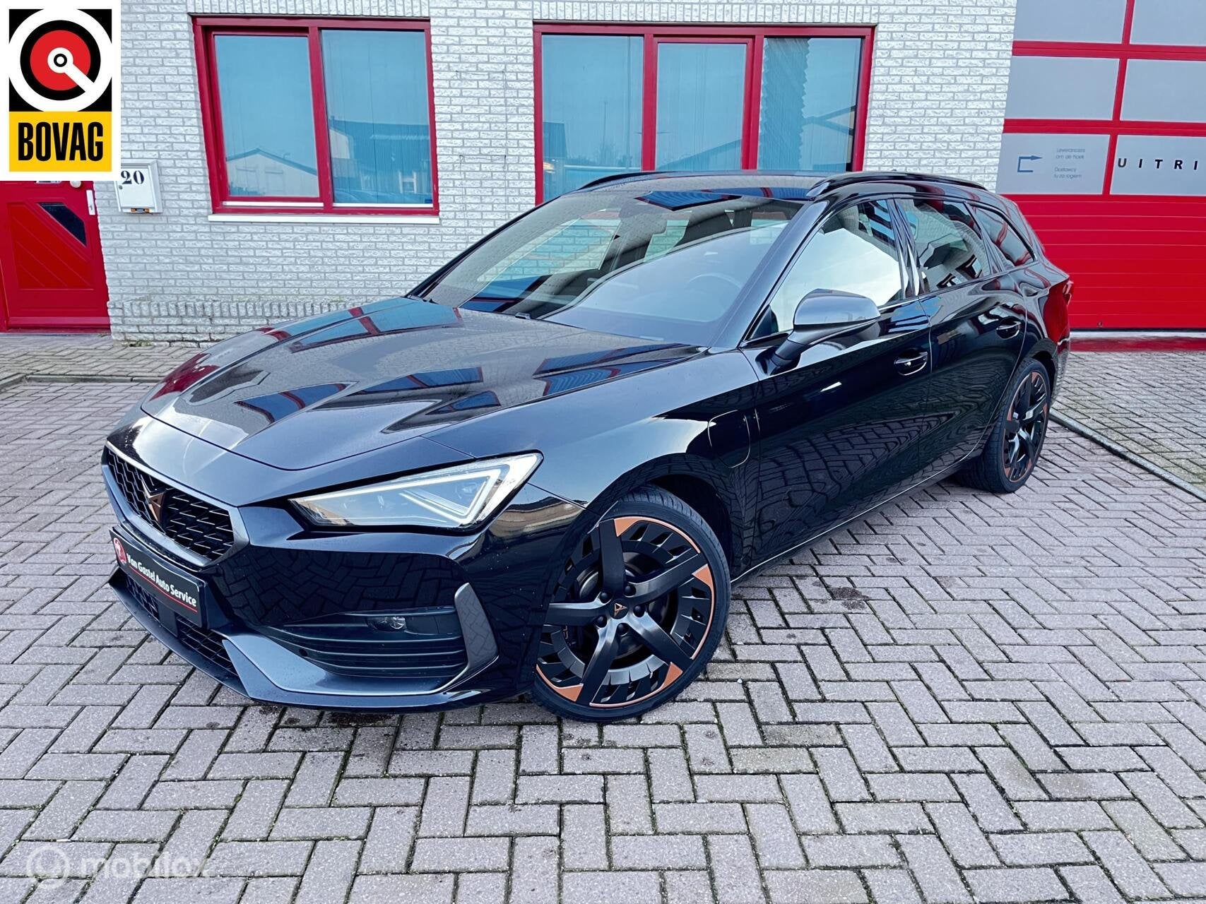 CUPRA Leon Sportstourer 1.4 e-Hybrid Essential Limited, Auto's, Gebruikt, Zwart, 4 cilinders, Leon