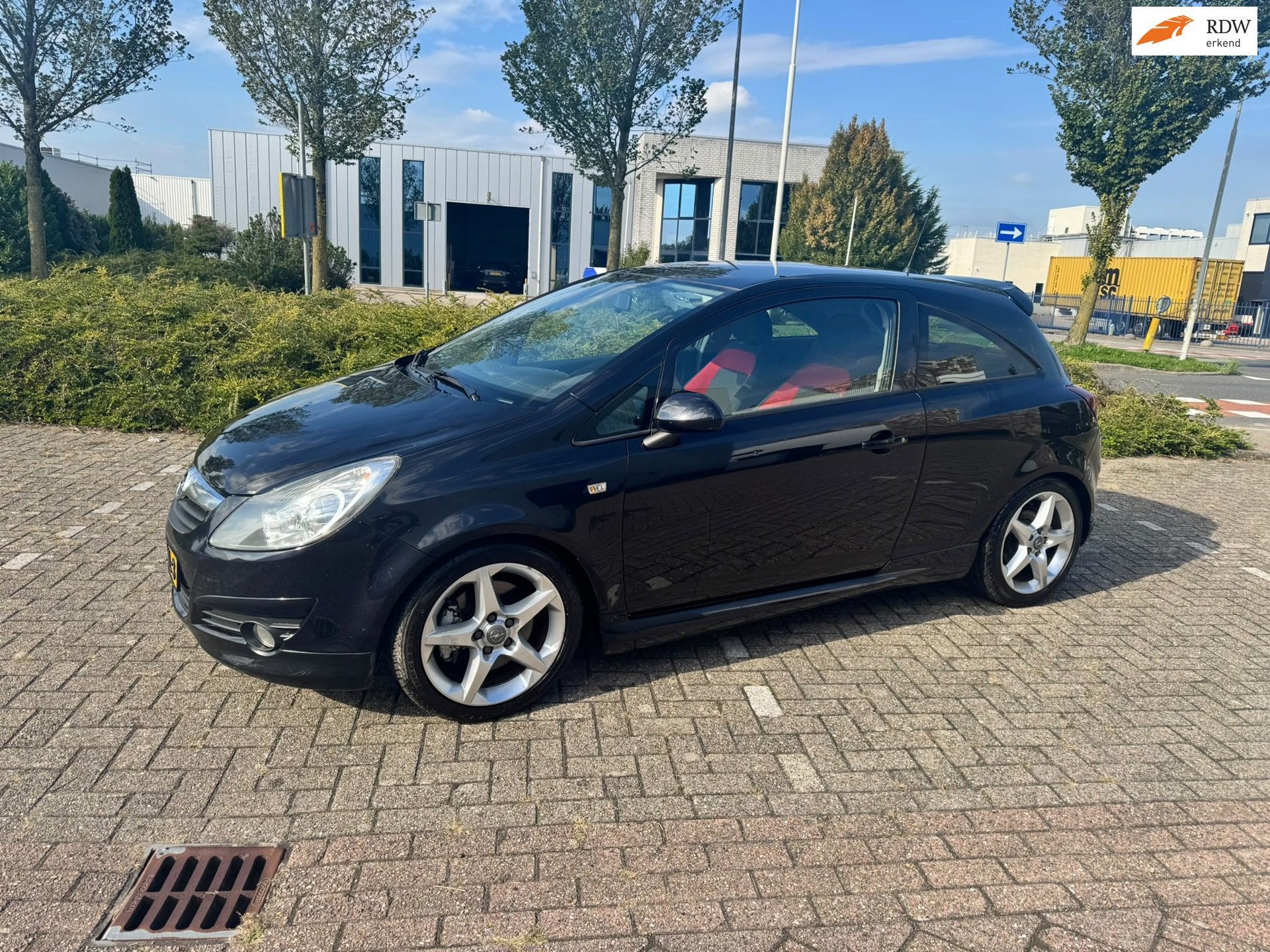 Opel Corsa 1.6-16V GSI trekhaak airco sportuitvoering, Gebruikt, 150 pk, Zwart, Origineel Nederlands