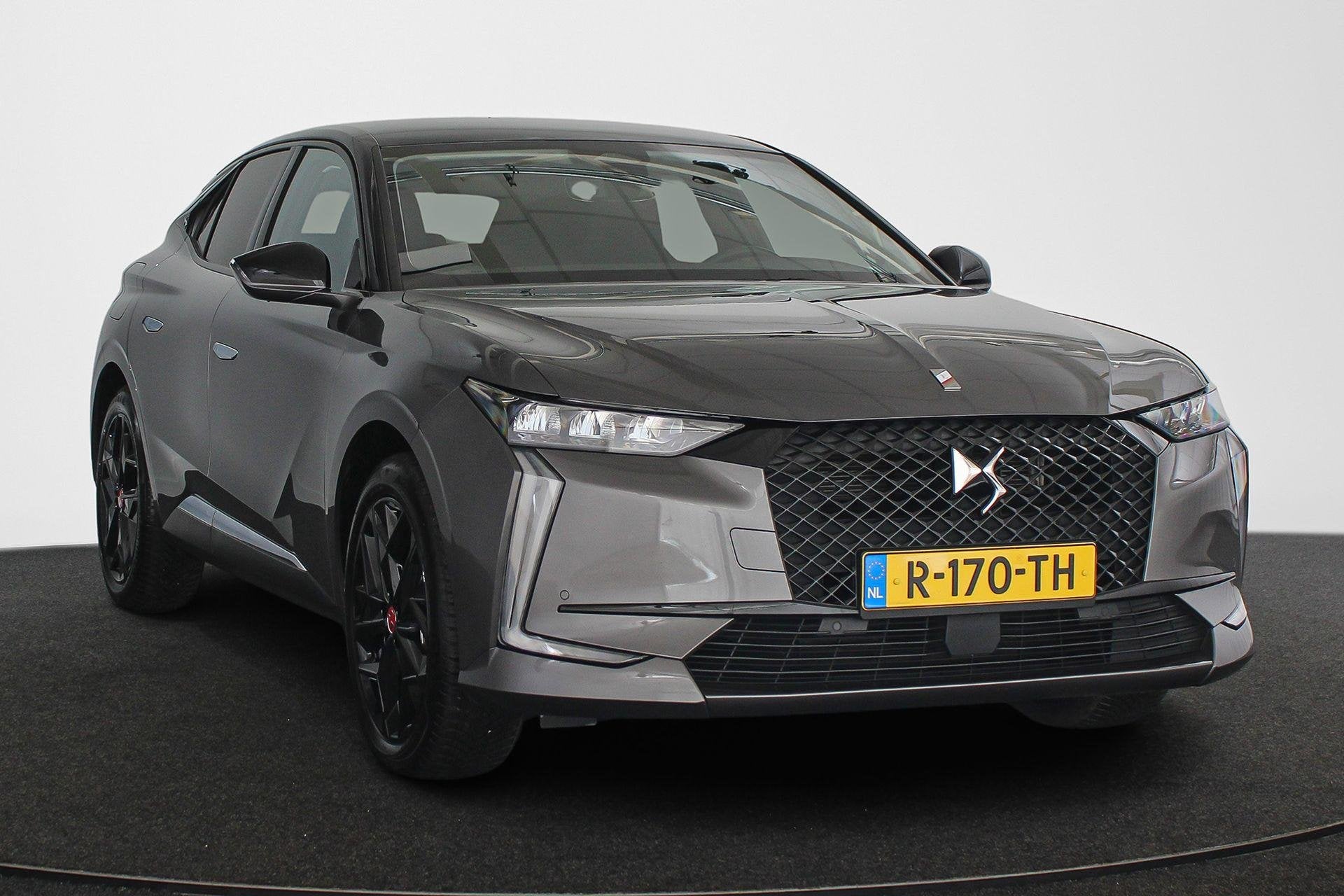 DS 4 E-Tense Performance Line Navigatie Apple CarPlay Getint, Auto's, Gebruikt, 4 cilinders, Hybride Elektrisch/Benzine, DS 4