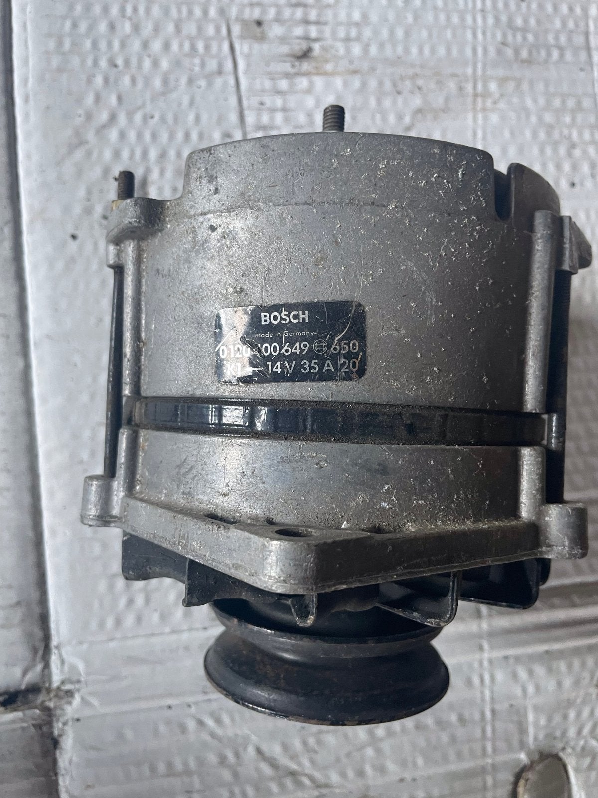 BOSCH dynamo 14V 35A o.a. geschikt voor DAF55, Ophalen of Verzenden, Gebruikt